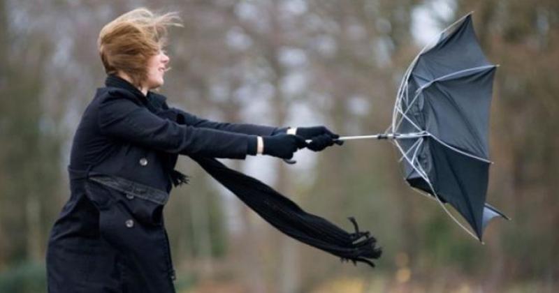 Met Éireann issues status yellow wind warning for some counties with  a possibility of lightning for new year