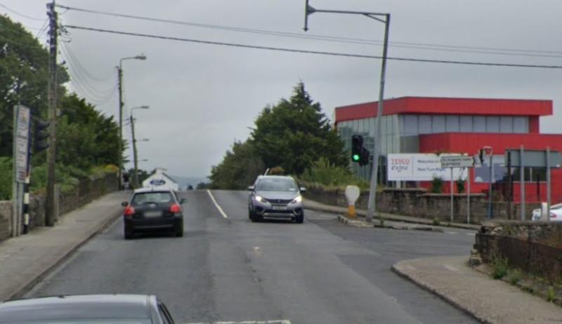 Traffic light sequence at Hill St in Dundalk questioned by Cllr Kelly