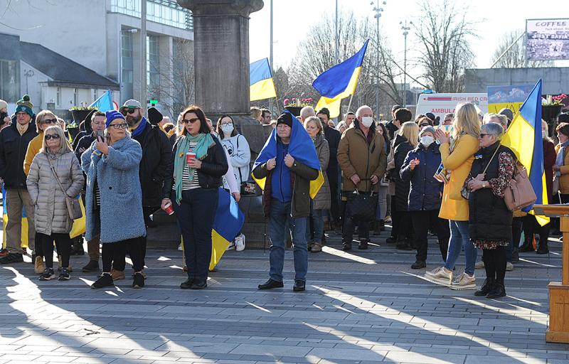 Hundreds gather for a  vigil in Dundalk  to show solidarity with the people of Ukraine.