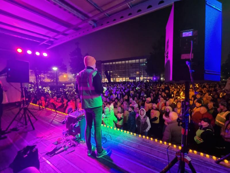 Dundalk people encouraged to sign up for Darkness Into Light Walk