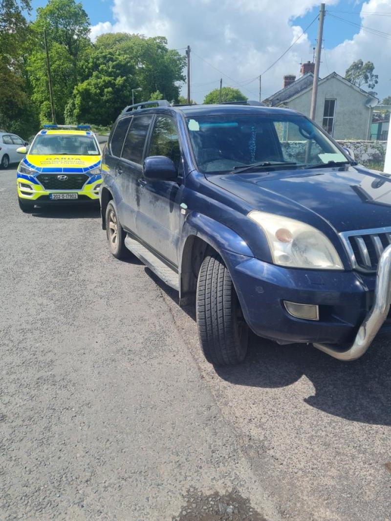 Dundalk gardai seize car with fraudulent tax and insurance