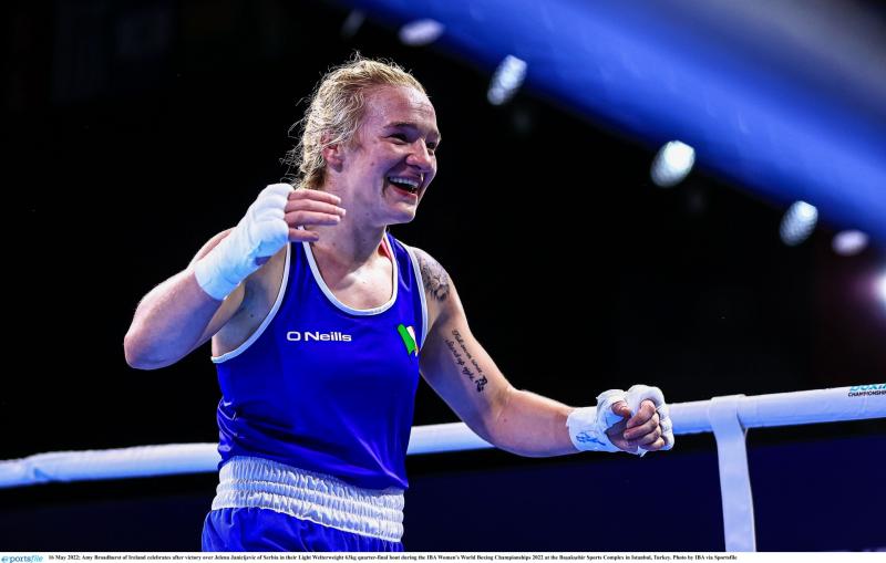 Amy Broadhurst defeats Indian opponent to earn a shot at World Championship Gold