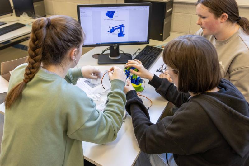 To Infinity and Beyond! Dundalk IT hosts exciting Transition Year programme