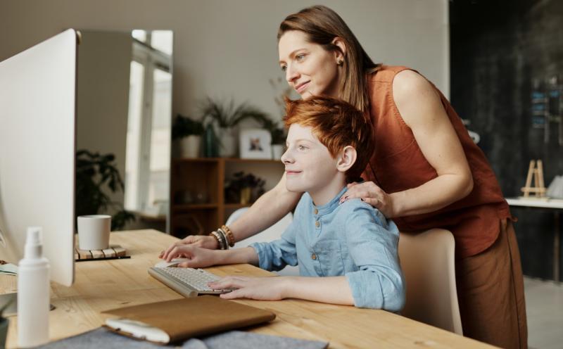 REVEALED: The staggering amount that Irish people spend on digital services