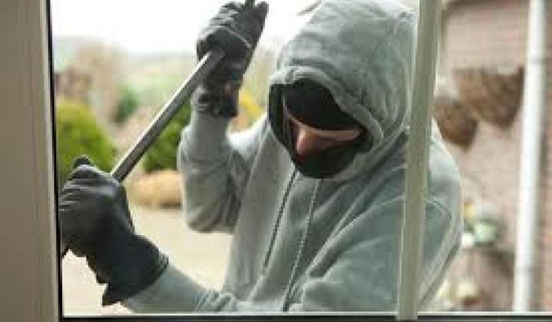 Gardaí issue bogus tradesmen warning  as 'conmen' impersonate gardaí