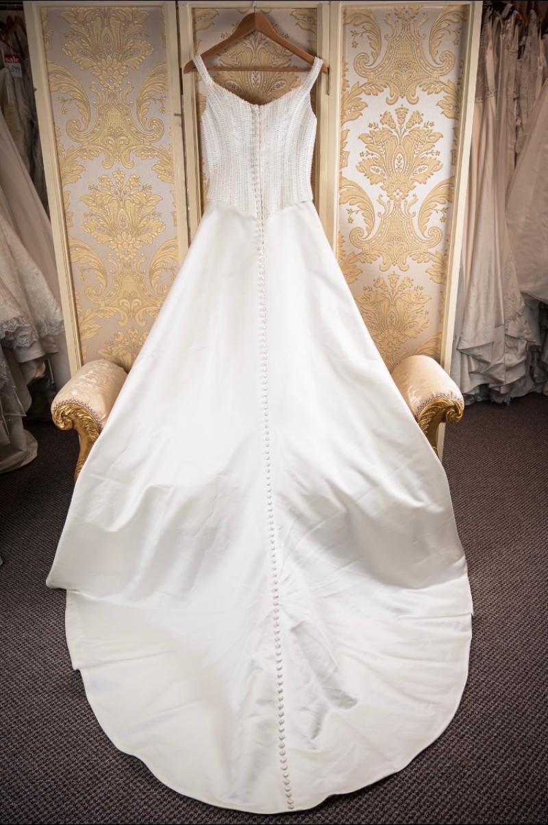 Dundalk wedding charity shop ready for busy season 