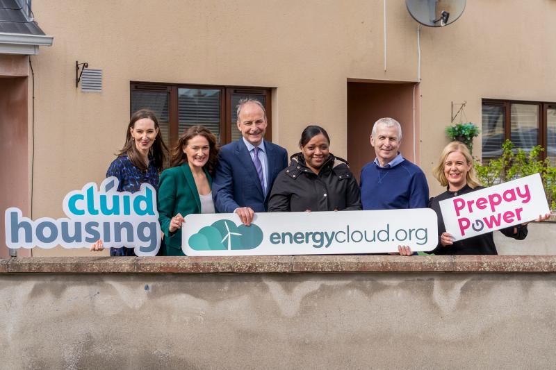 Tánaiste visits home in Dundalk receiving free hot water from EnergyCloud