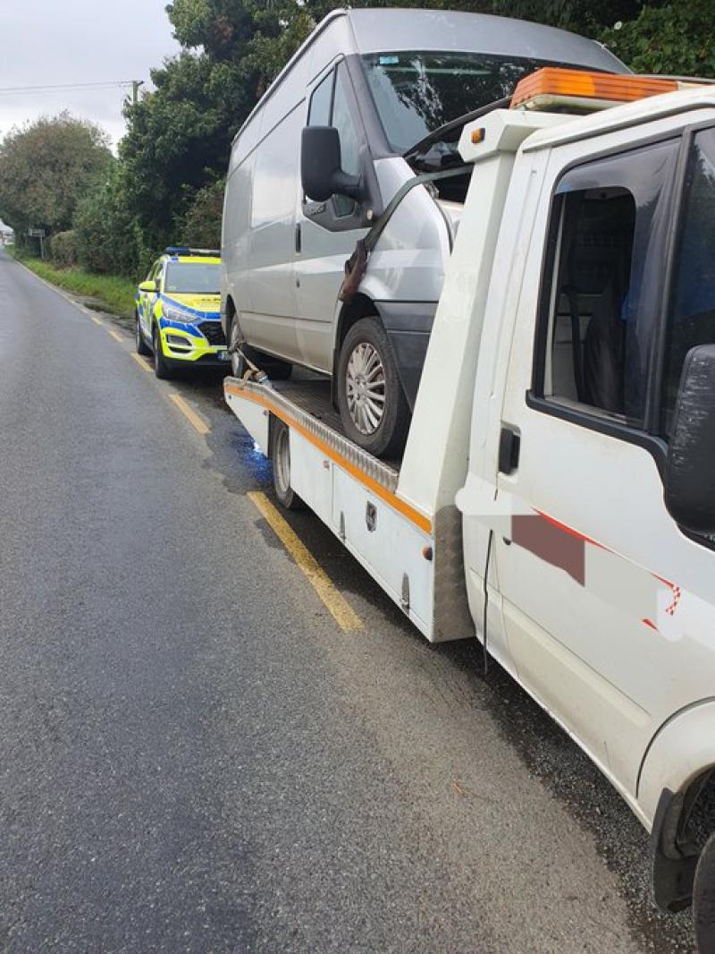 Dundalk gardai seize overweight recovery van with no insurance Louth Live
