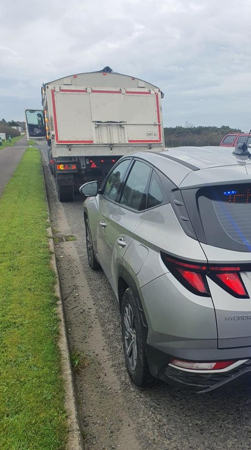 Dundalk gardai catch HGV driver holding phone in Bellurgan 