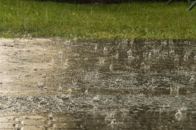 WARNING: Met Éireann issues Status Yellow rain warning for 13 counties