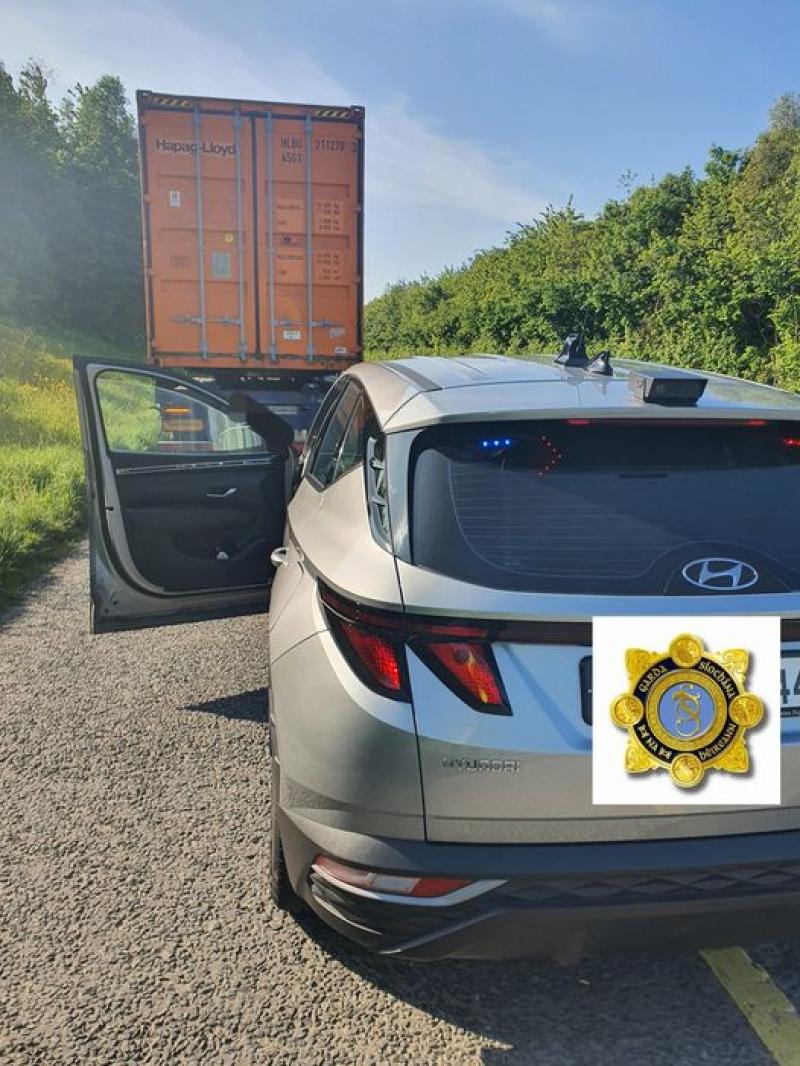 Dundalk gardai stop and fine HGV driver on phone