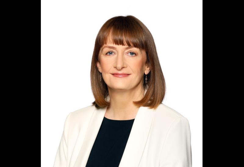 Rachael English is new presenter of RTÉ's News at One
