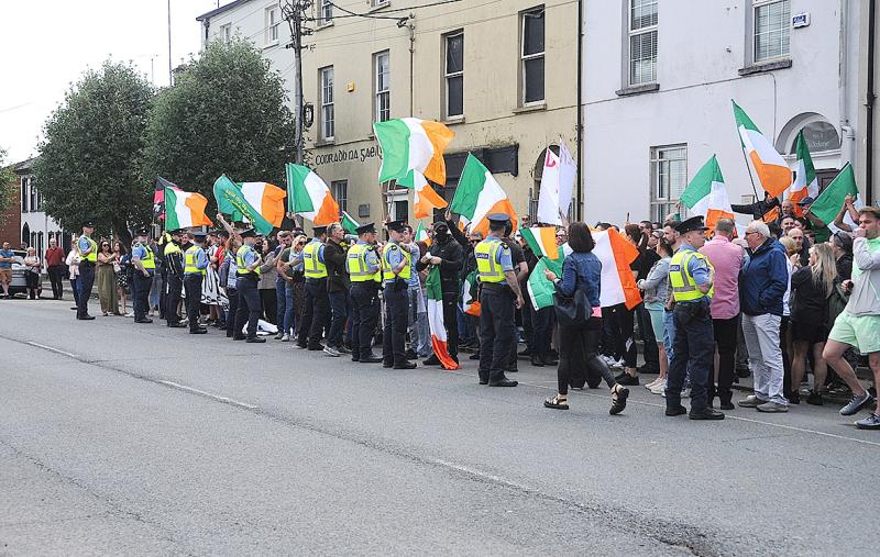 Protesters face off in Dundalk for second week