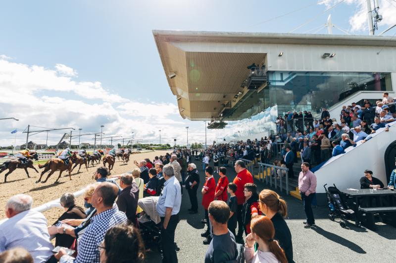Dundalk Stadium is calling all racing enthusiasts and families to join them for the Bar One Racing Dual Race Day