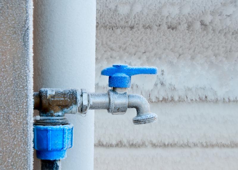 Uisce &Eacute;ireann urges Louth public to help protect against burst water pipes