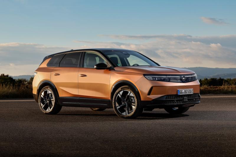 Louth Motoring: The 2025 Opel Grandland launched