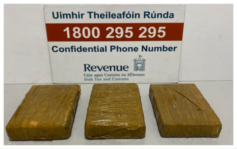 Almost &euro;220,000 worth of cocaine seized from passenger at Dublin Airport