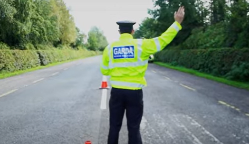Unbelievable scene transpires as Gardaí knock on door of wanted individual