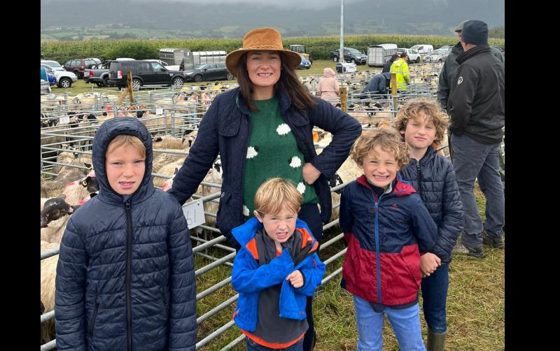 Louth Senator&nbsp;attends the Cooley Sheep Breeders Association annual sale
