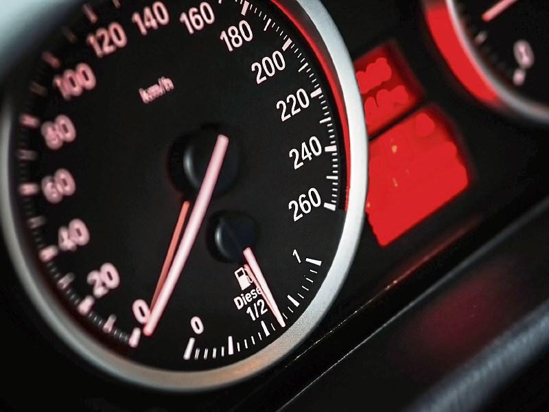 Number of new cars registered in Louth falls