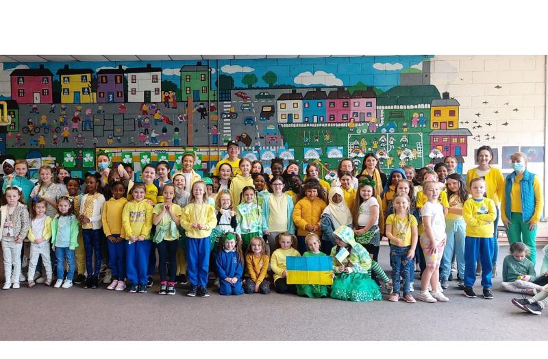 Redeemer Girls School in Dundalk celebrate Lá Glas 