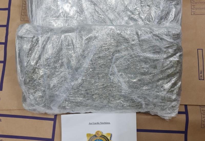 Gardaí seized  €30,000 of suspected cannabis in Louth