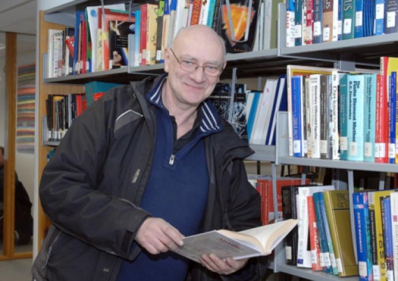 Ferdia helps Dundalk writers 
and organises a book festival 