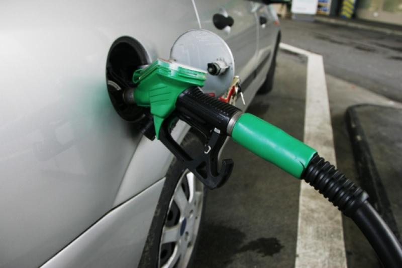 'Unacceptable' - Anger as petrol station workers getting abuse for fuel price hikes