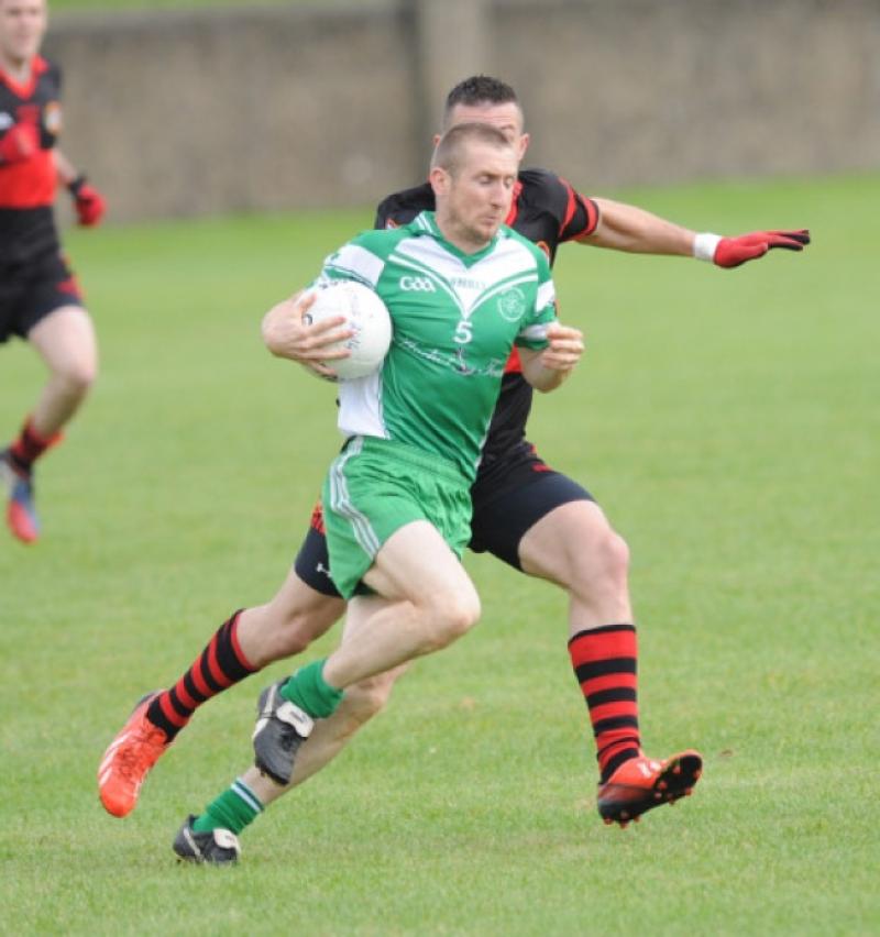 Ray Finnegan breaking up a Dreadnots attack