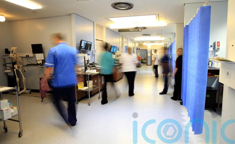 Calls to end ‘damaging’ recruitment freeze in HSE