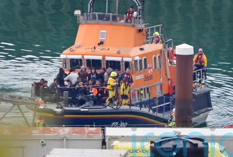 Asylum seekers not reporting to Home Office ‘will be found’, vows minister