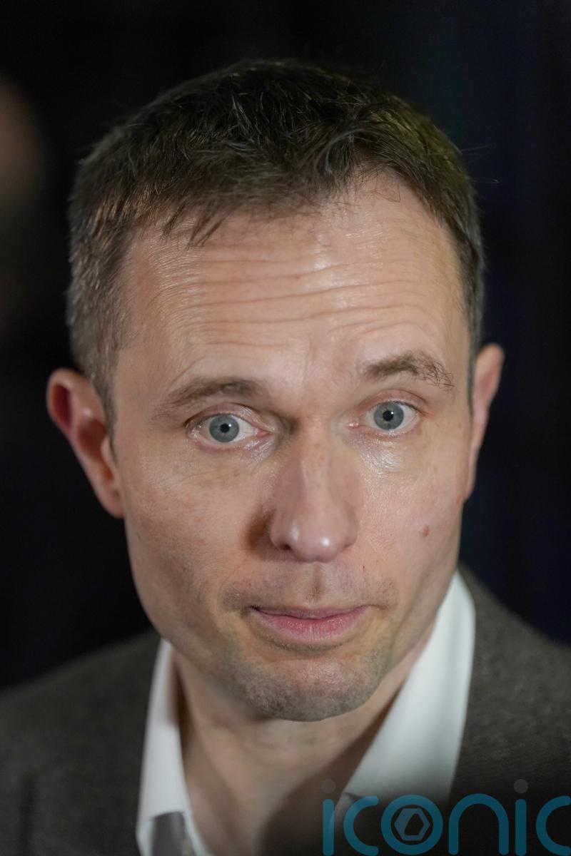 Social Democrats will talk to other parties about going into government