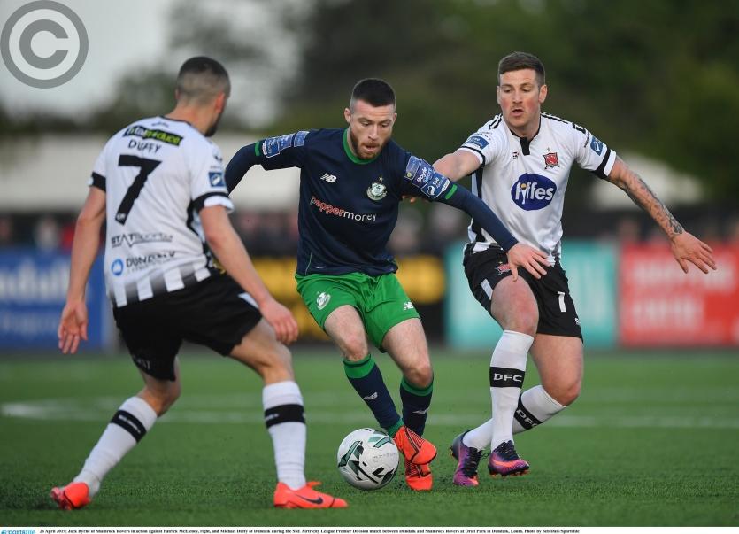 Dundalk FC can complete a 21point swing in the title fight away to