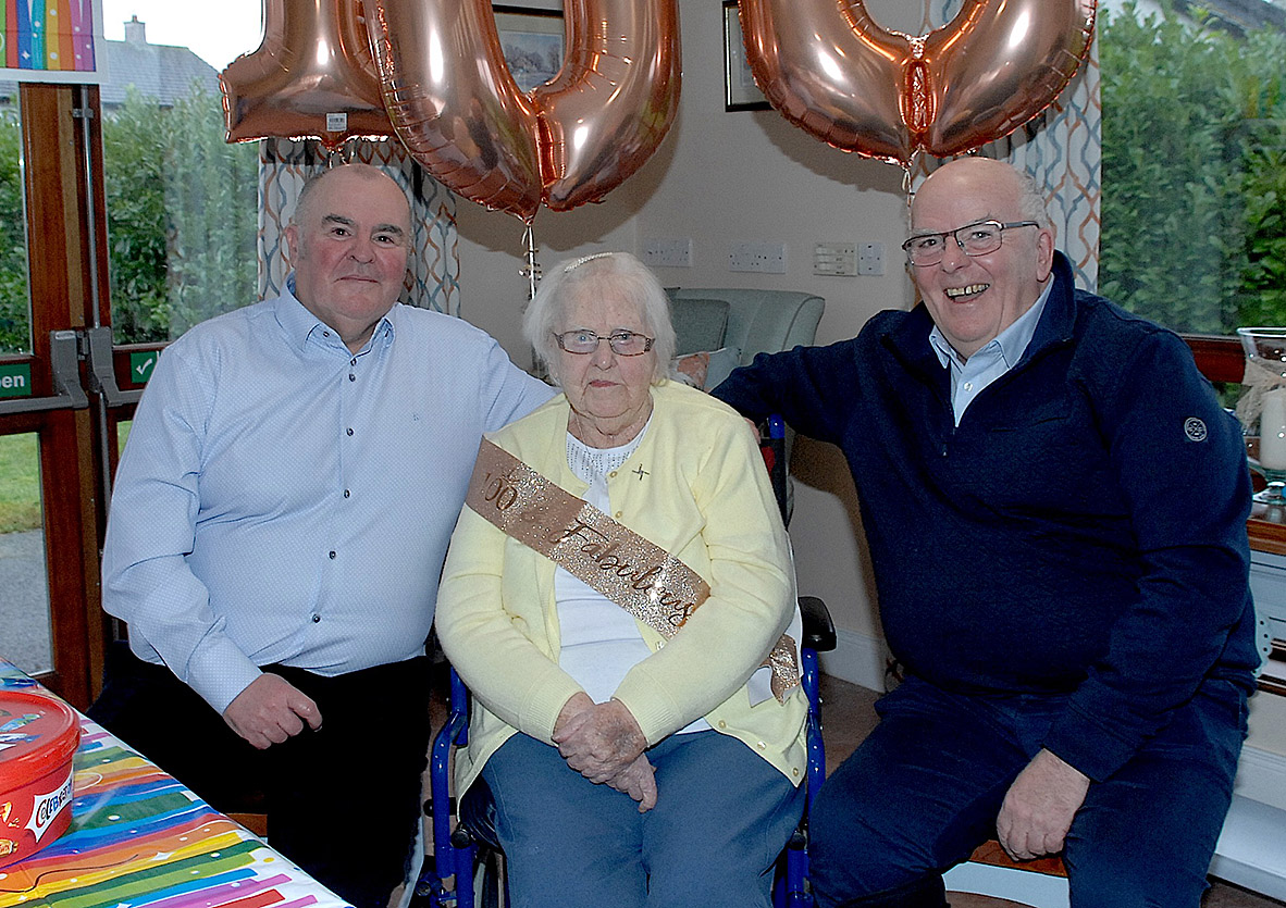 PHOTOS: Dundalk woman Marie Rafferty celebrates landmark 100th birthday ...